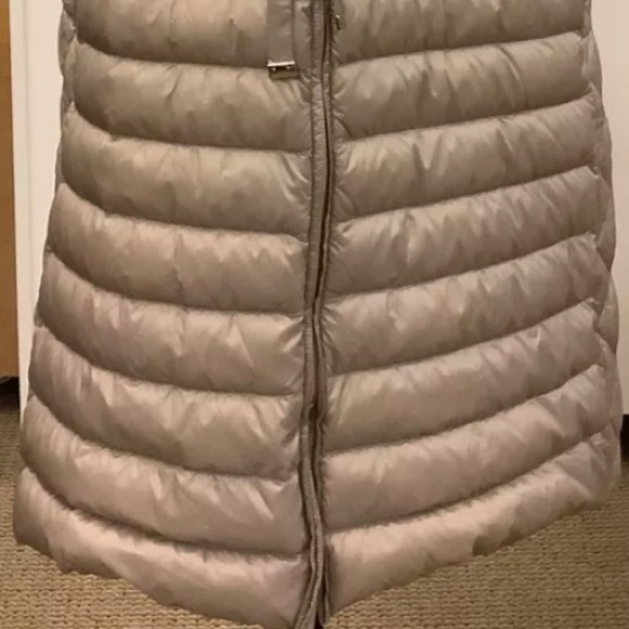 MAXMARA, “The Cube Collection,” Goose Down Vest, Tawny, Sz 10, NWT’s - Picture 7 of 15